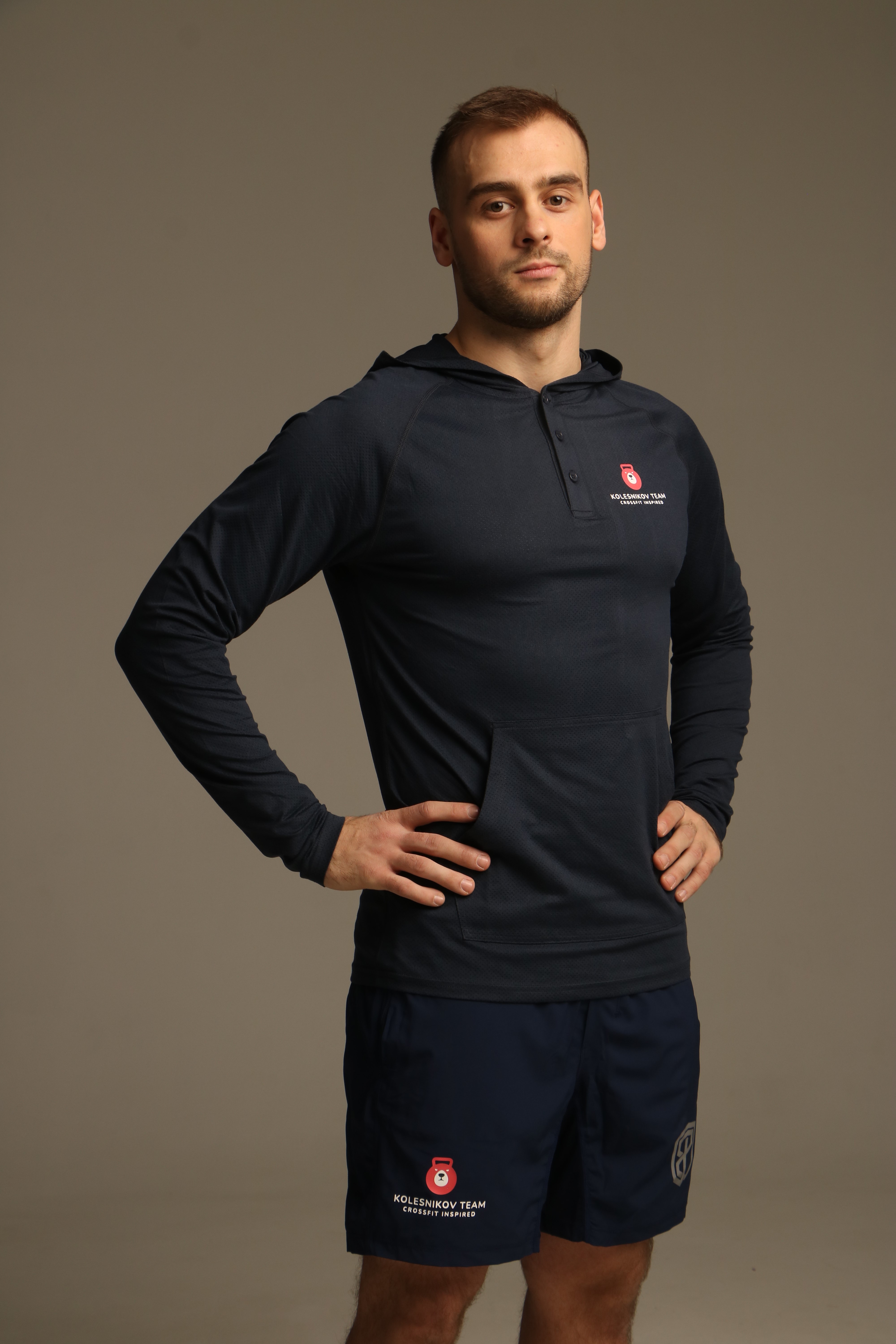 Худи легкая Heritage Henley Hoodie